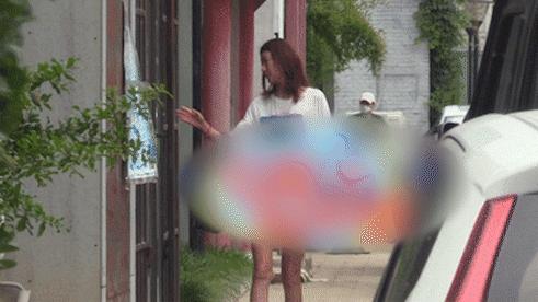 王宝强冯清现身机场,冯清王宝强照片