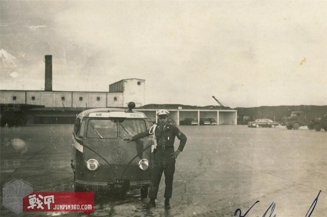 空军宪兵第四部分：安全部队制服配饰中的特色元素