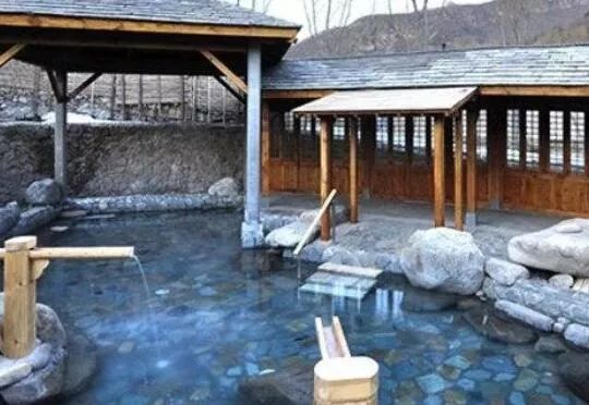 北京冬天适合泡温泉的地方,北京冬天泡温泉的好去处