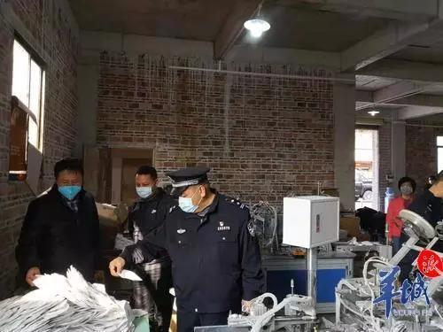 如何鉴别口罩是真是假,网上最近医用口罩很多真的假的