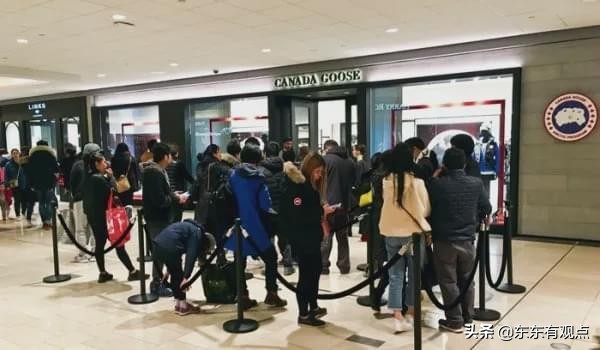 加拿大鹅resolute羽绒服 (加拿大鹅一件羽绒服上万元划算吗)