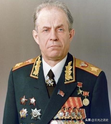 和德国纳粹不共戴天的俄罗斯，为什么有“光头纳粹”?