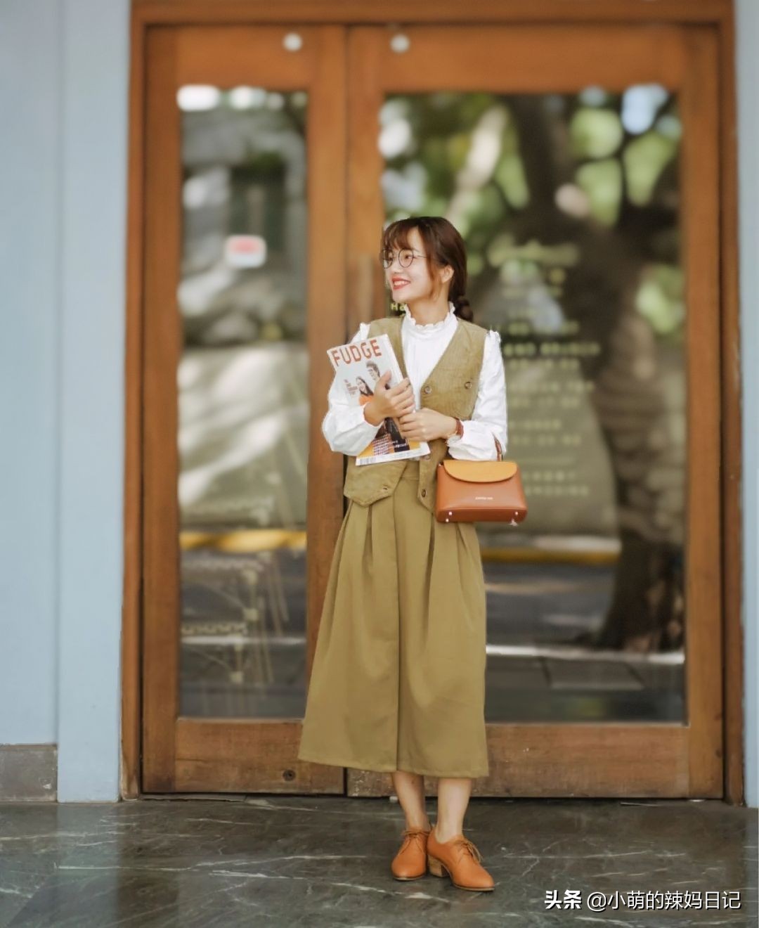 新款流行裙子碎花显白,今年这8条碎花裙好看又显瘦