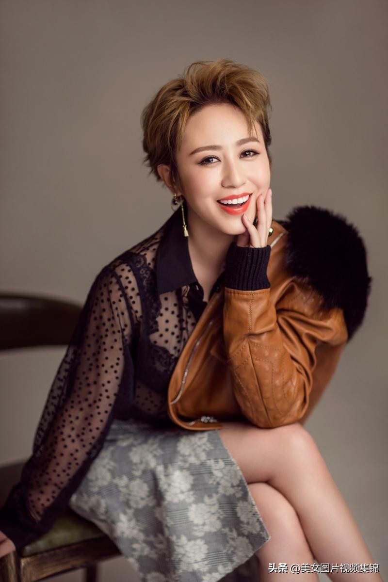 婕斿憳椹附鍐欑湡鍥剧墖,绁炲湥浣垮懡椹附鍐欑湡