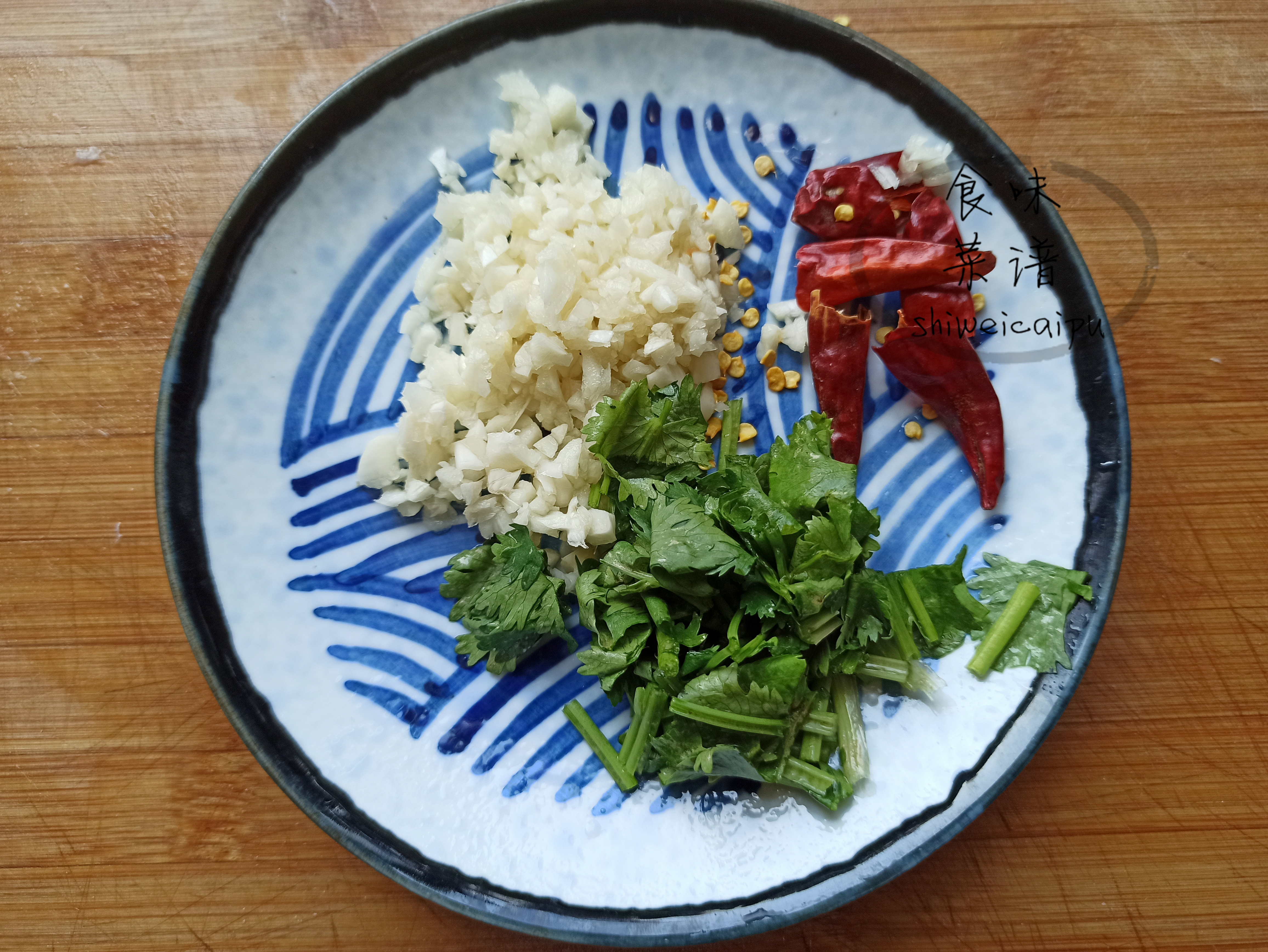 凉拌菜调料汁不要蒜,凉拌菜酱油是生抽还是老抽