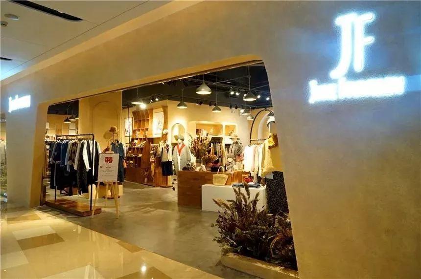 至强扫货攻略！佛山CBD潮玩新地标，女生月购物狂欢！