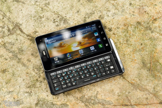 九年前MOTO靠这部安卓手机称霸江湖！如今栽在联想手中