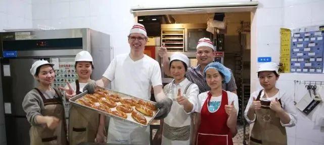 德国夫妇长沙面包店,德国夫妇在中国开面包店