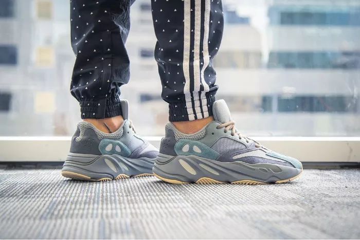 aj1复古篮球鞋高帮绿白多久发售,十月球鞋发布