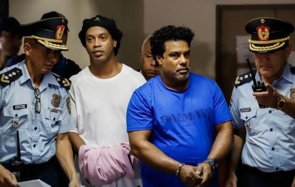 小罗在监狱踢球，不敌杀人犯？可谓塞翁失马焉知非福