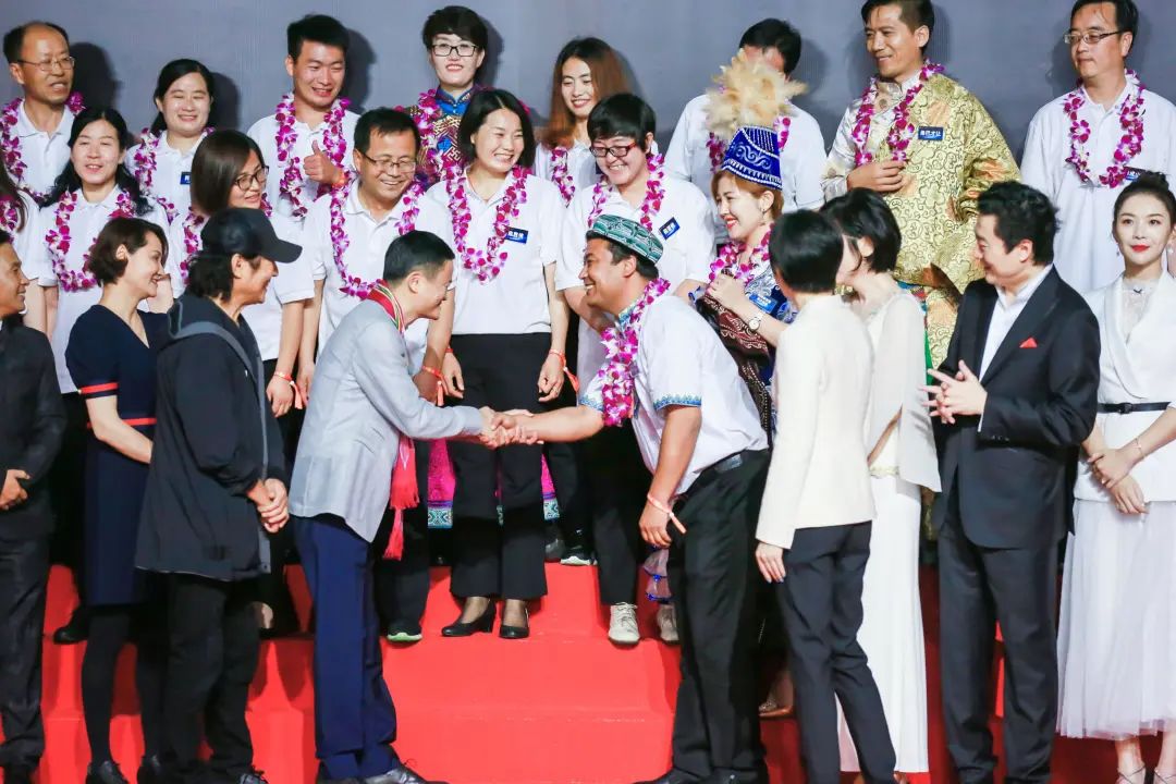 马云什么时候成功的,马云什么时候创业