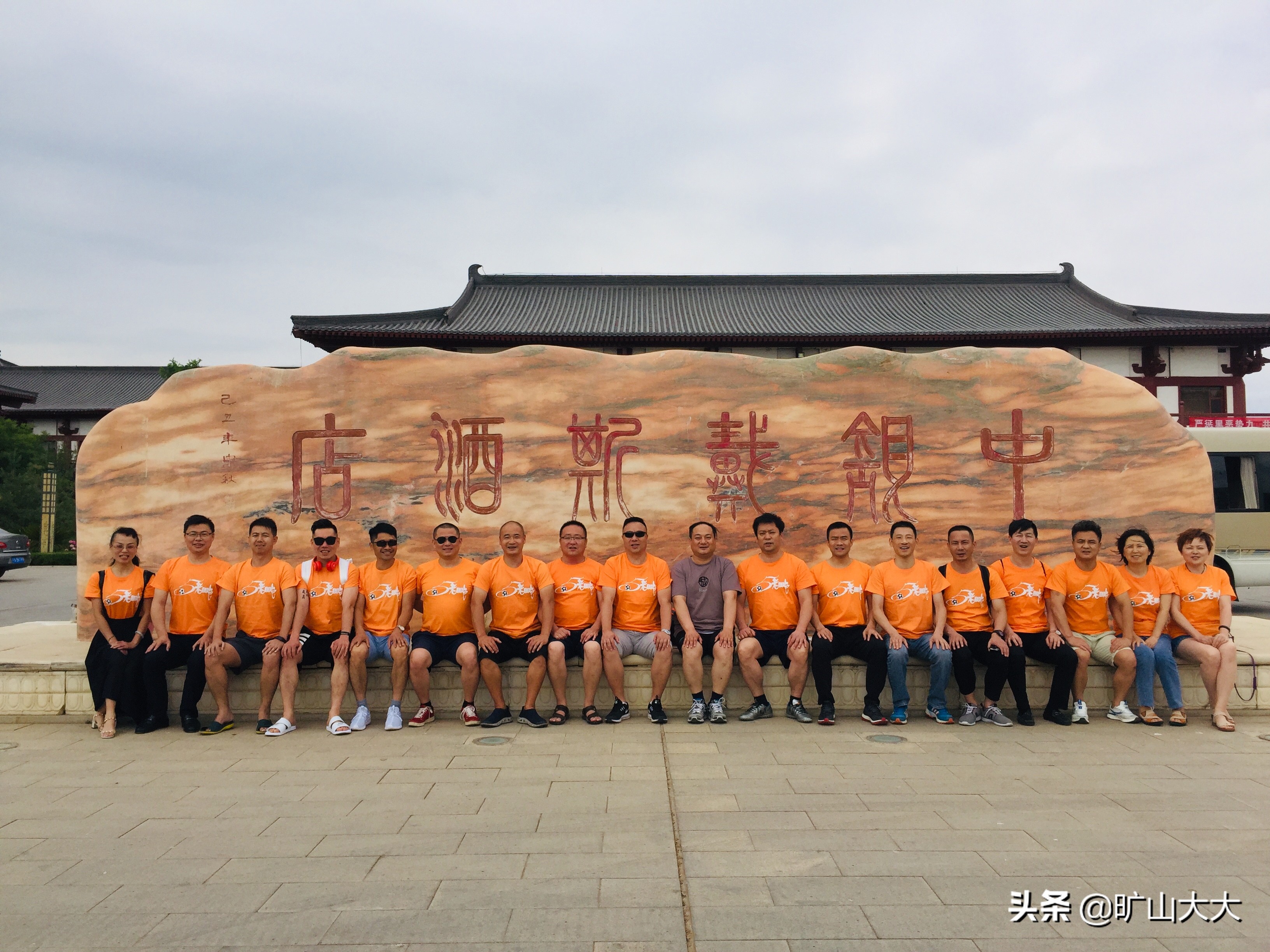 “喜欢你就来”-盛泽球迷协会赴灵武市交流足球文化