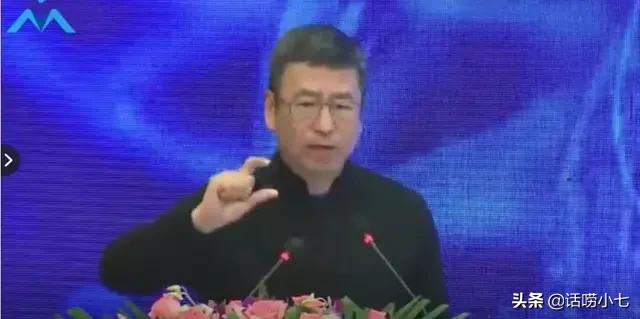 白岩松医生演讲完整版,白岩松替医生说话