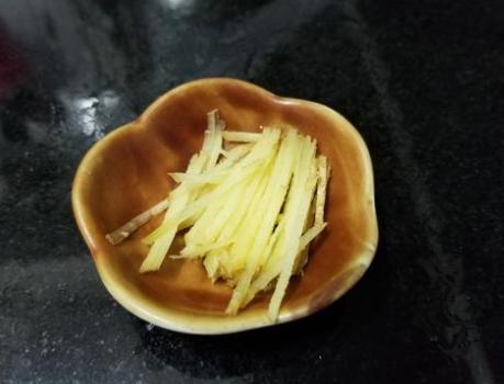 快速剥皮皮虾壳,剥皮皮虾最快记录