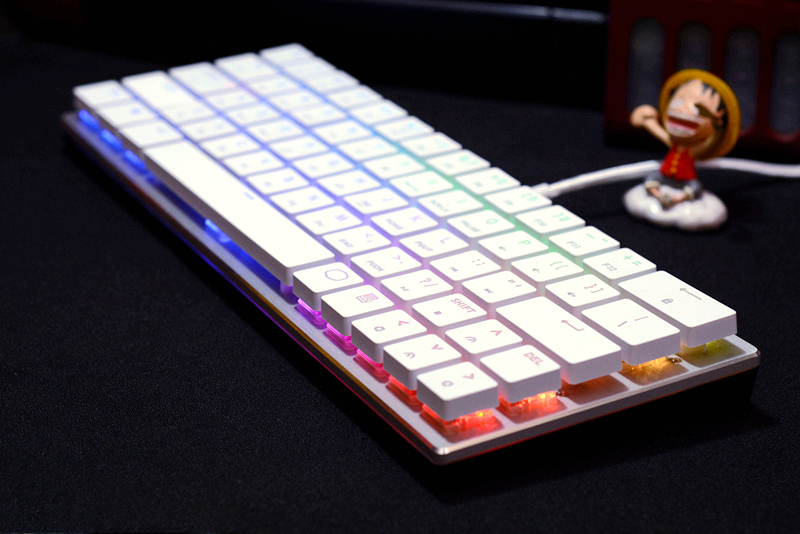 有一种键盘叫仅此一款,酷冷至尊SK621键盘,60%配列、Cherry矮轴
