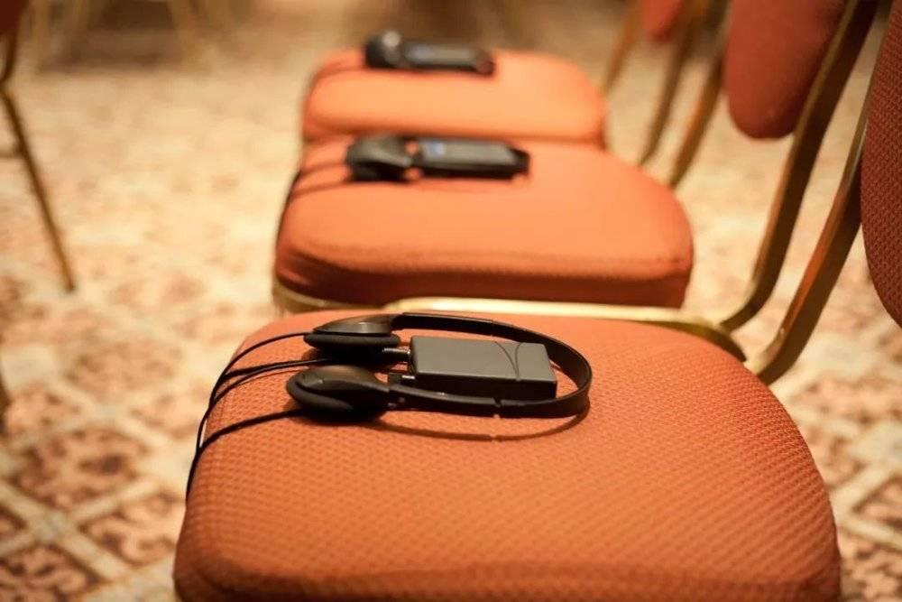 小爱ai翻译支持几种语言,小爱同学有ai功能吗