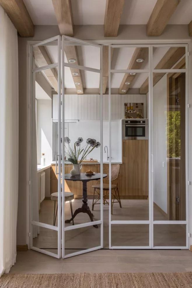 来看看这七款玻璃隔断吧,各种卧室玻璃隔断欣赏