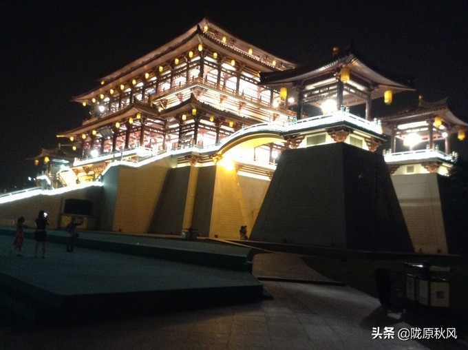 西安兵马俑和大唐不夜城旅游攻略,古都西安兵马俑与大唐芙蓉园一角