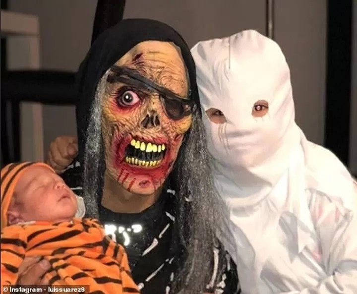 23位足球明星过万圣节，莱万夫妇扮小丑，迪玛利亚变宇航员