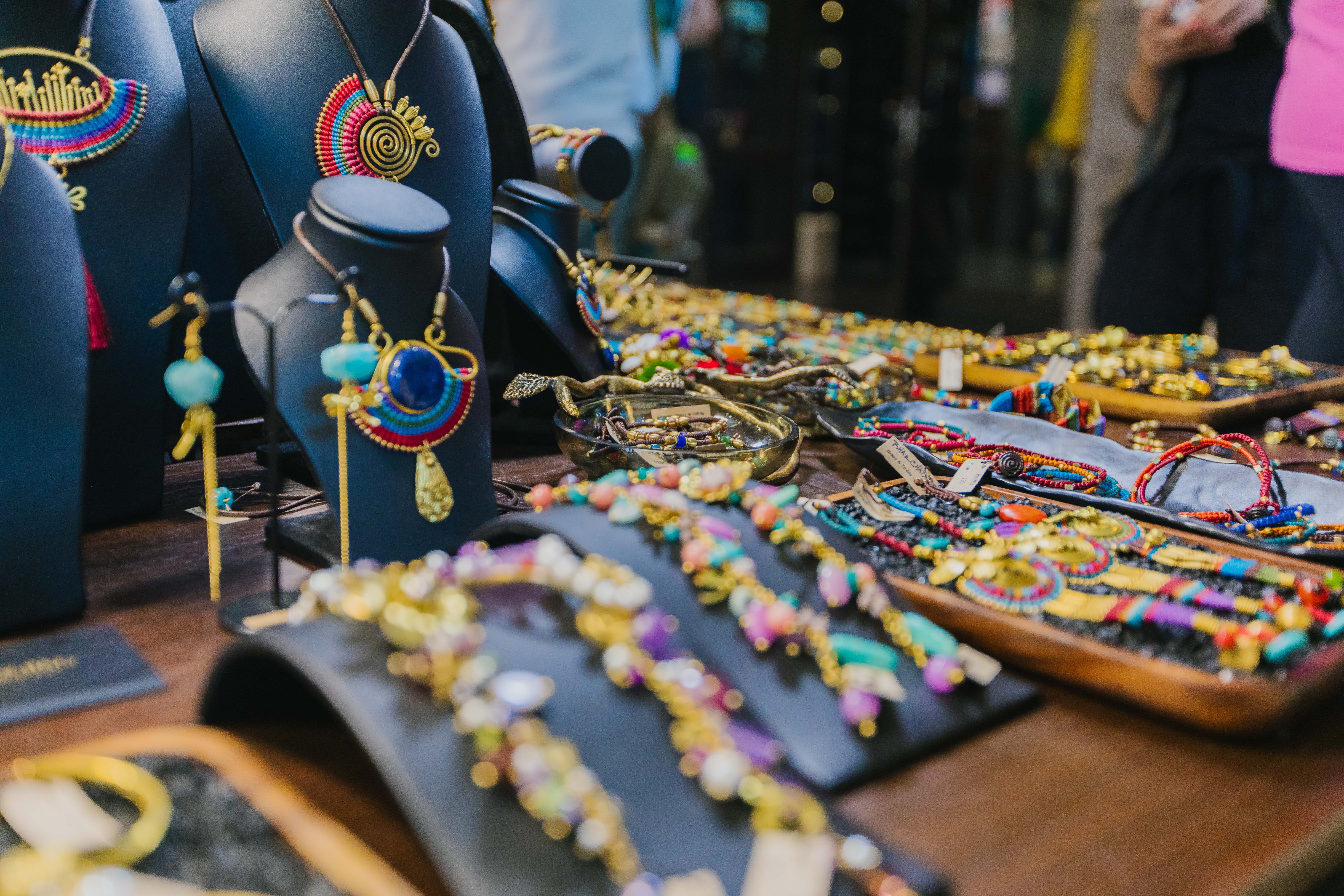 来曼谷旅游线路怎么走,来曼谷去哪里买衣服