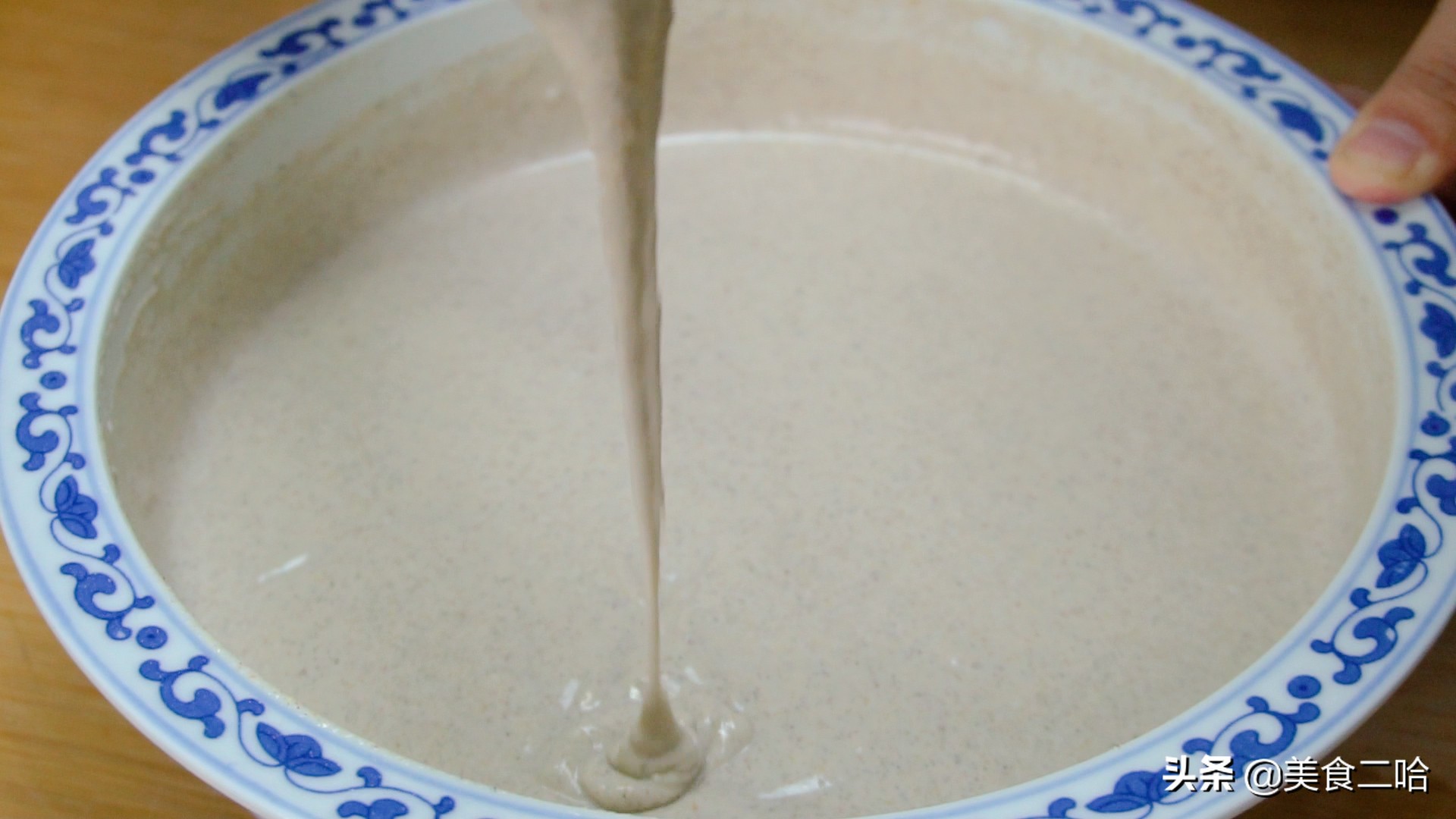 杂粮脆煎饼的商用配方做法全过程,正宗杂粮煎饼的配方做法全过程