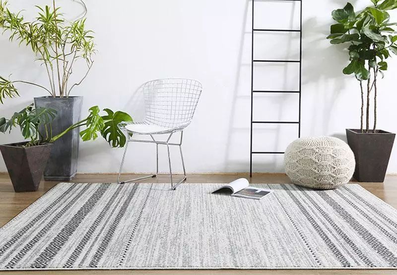 意式极简风地毯搭配,还在纠结地毯该怎么搭配