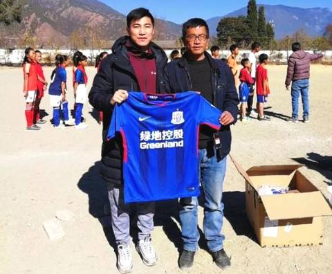 给孙世林点个“世林赞”就冲这句“能帮一个是一个”