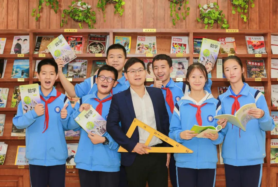 秉持初心育人达己——记湘潭江声实验学校数学教师蓝希平