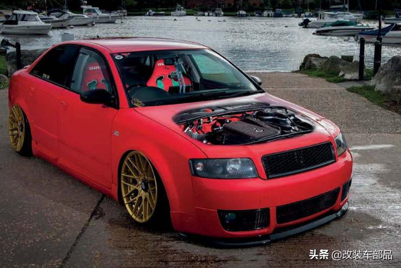 十几万新款四驱奥迪a4,谁说老车不能漂移