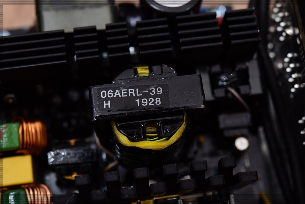 爱国者es650什么电容,爱国者yogo电源es650