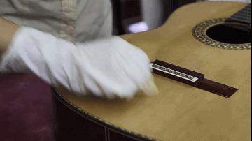 从化这里生产的“贵族”吉他被顶级演奏家看上了！