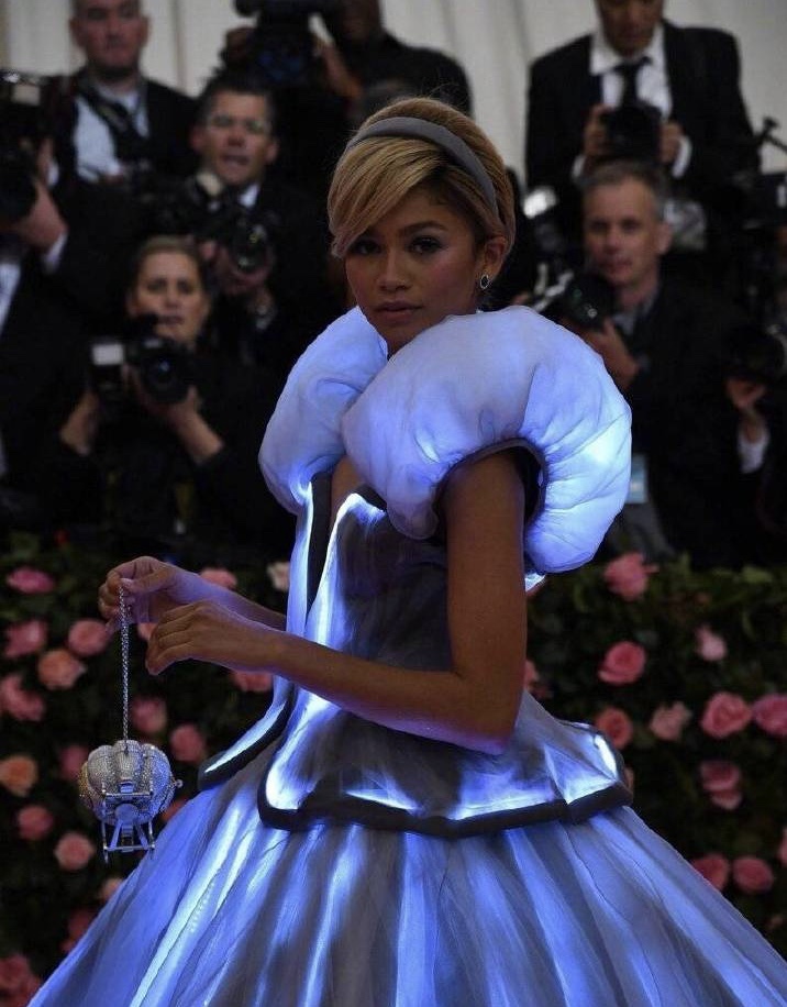 100张超级好看的照片,metgala20个最佳造型