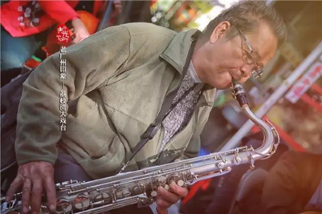 广州早茶看粤剧,老广州早茶听粤剧