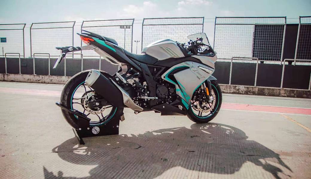 仿赛最有气质的车型,4万预算买什么车仿赛