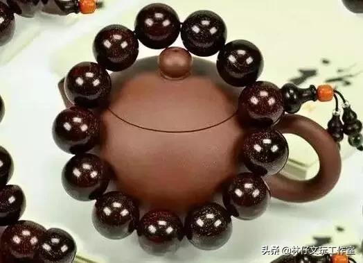 小叶紫檀和大叶紫檀的品相分别是,文玩紫檀手串怎么盘玩