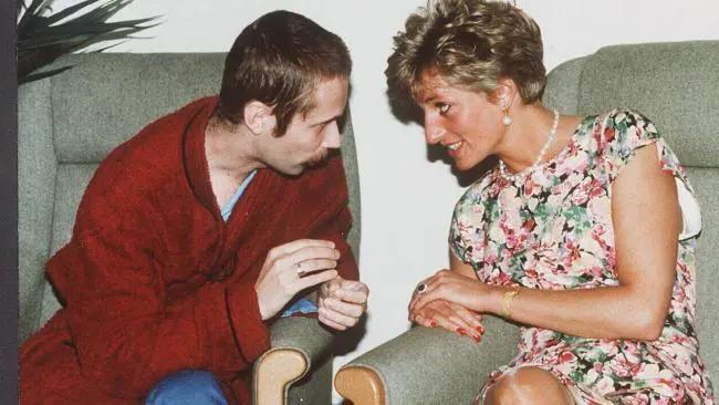 查尔斯王子和卡米拉王冠,英国查尔斯王子感染新冠确诊日期