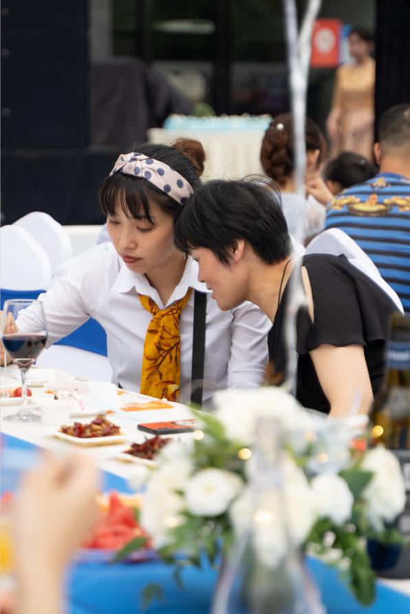 威远雄飞集团,雄飞集团25周年庆