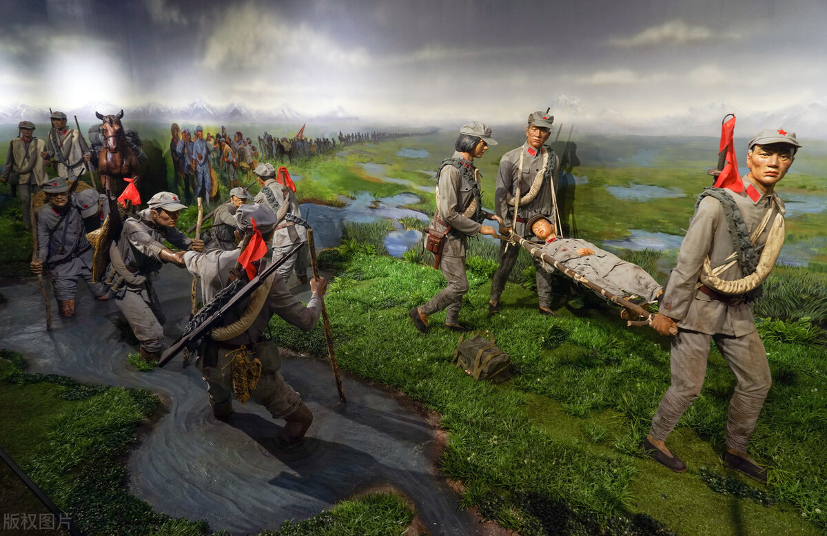 刘志丹牺牲9年后凶手被俘，两年后为何将其释放？事后才知真高明