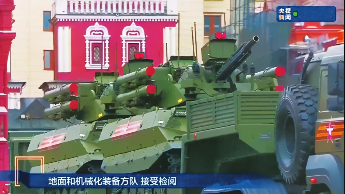 全球最新战斗型机器人,天王星9战斗机器人实战