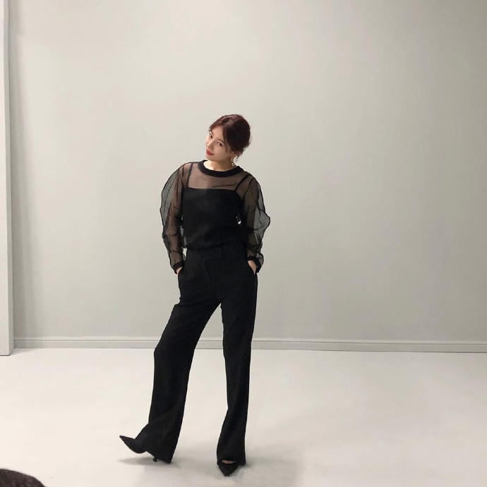 裴秀智短发穿搭,裴秀智从出道到现在变化