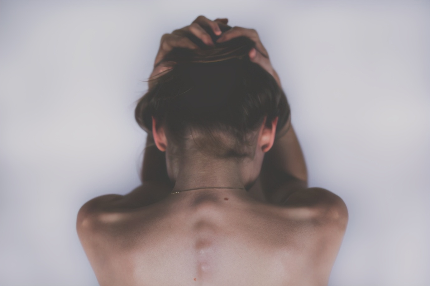 发现自己是拉拉,要不要告诉身边的好闺蜜?