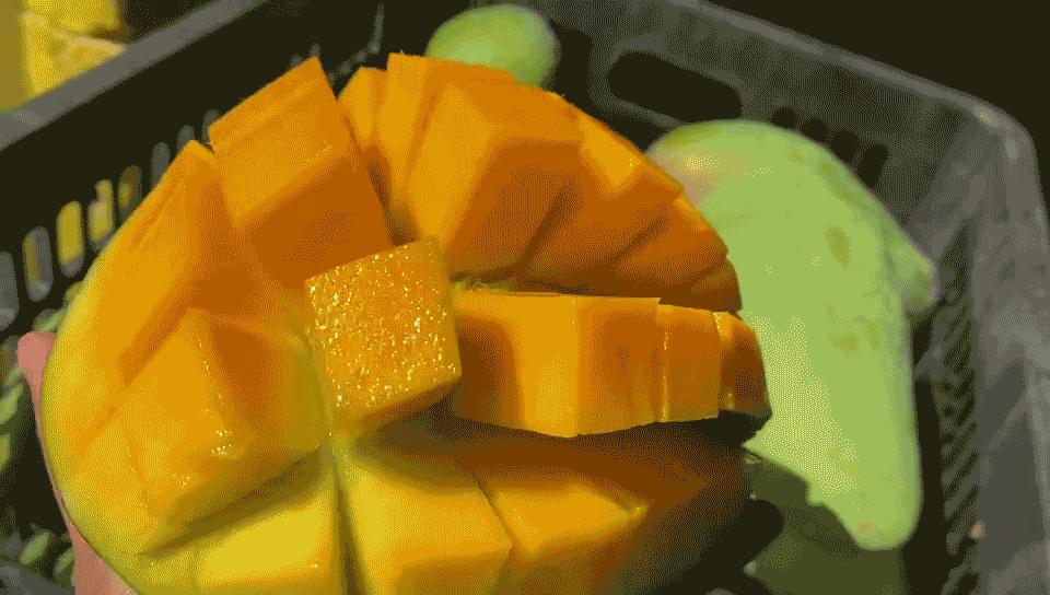 芒果界的“巨无霸”，核薄肉多软糯爽滑，大快朵颐超过瘾
