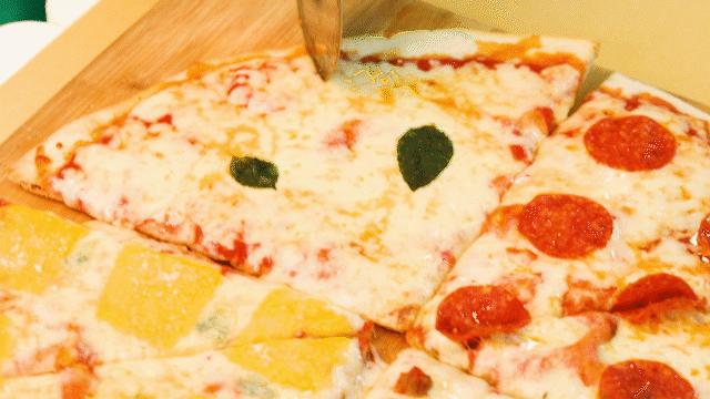 奇奇怪怪的披萨又增加了，意大利老板开的披萨店，超正宗