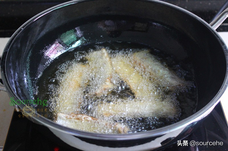 红烧带鱼带汤汁,红烧带鱼怎么去除腥味