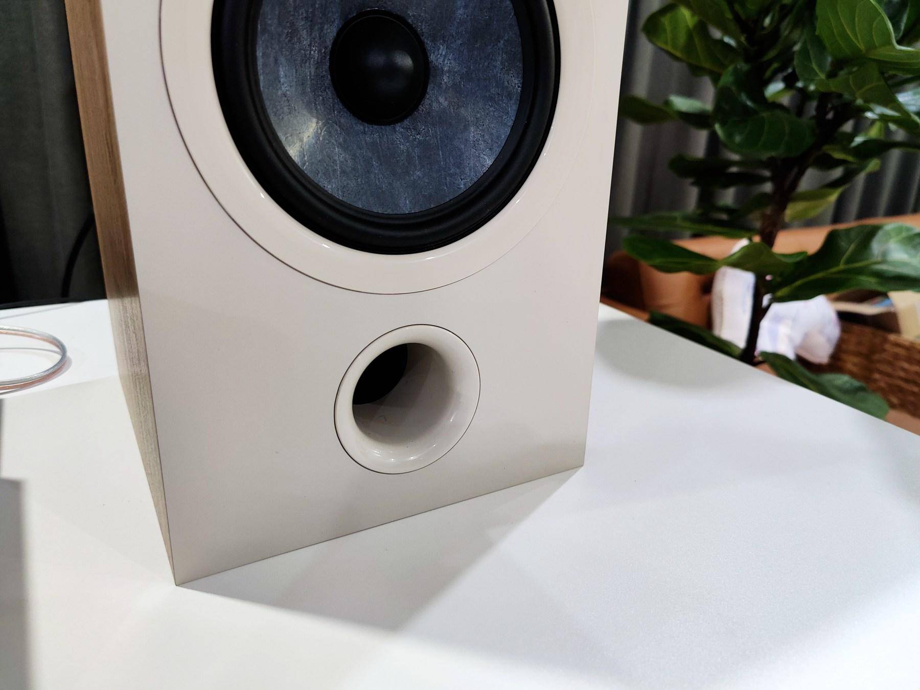 法国劲浪focal中鸟评测,慢生活享受安静