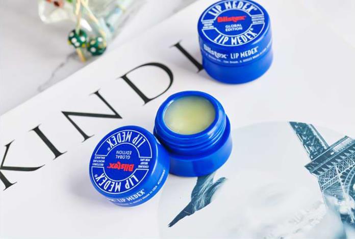 涂口红一直卡纹怎么办,涂口红总卡纹