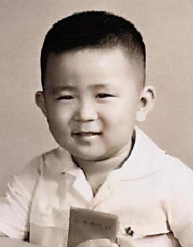 狄胖胖梁冠华图片,梁冠华因肥胖而自卑