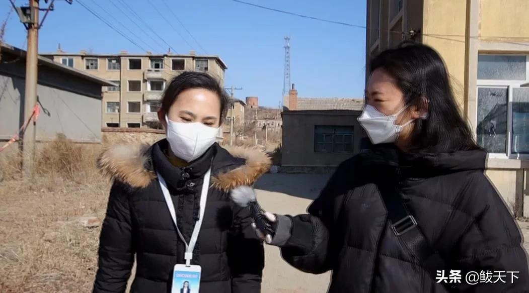 「*党**旗在防疫一线飘扬」社区书记惠炳东：“妈妈对不起！*党**员必须在一线！”