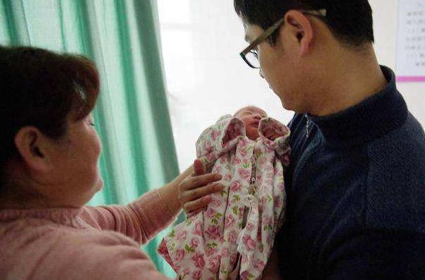 小孩身上有股臭味怎么去除,小朋友身上有臭味怎么办