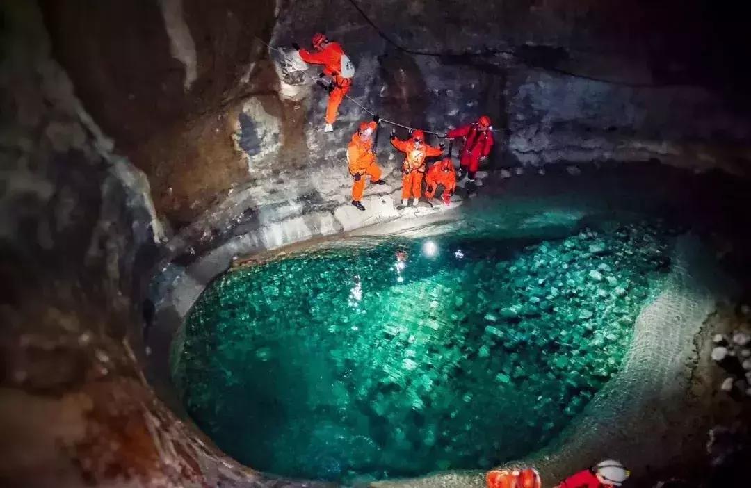 广东人去贵州门票半价,贵州广东人免门票景区